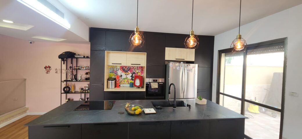 WhatsApp Image 2025-11-25 at 10.06.45 (1)