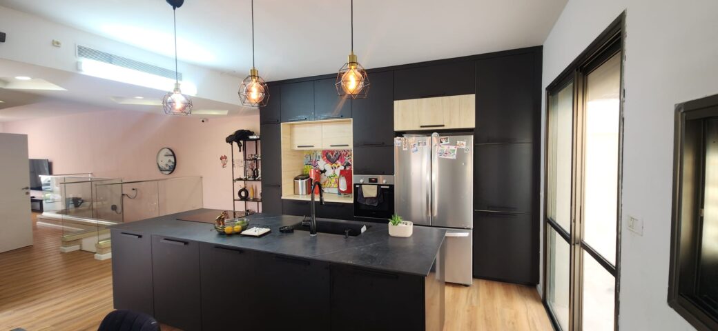 WhatsApp Image 2025-11-25 at 10.06.45