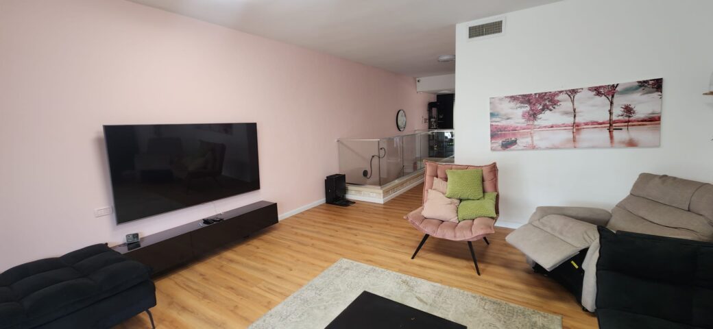 WhatsApp Image 2025-11-25 at 10.06.46