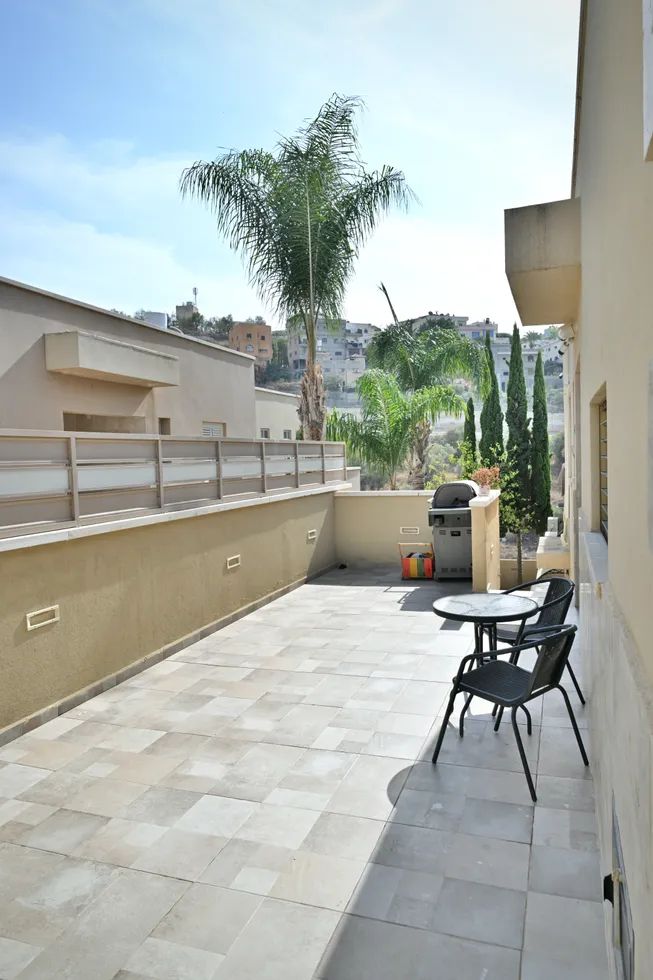 WhatsApp Image 2025-11-25 at 10.15.06 (1)