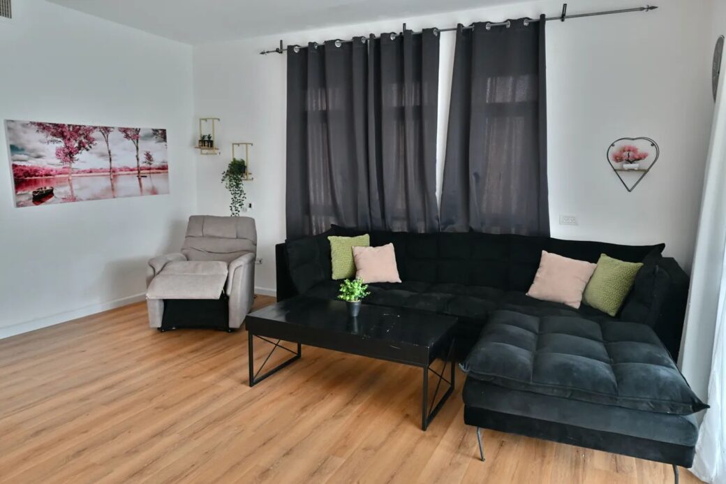 WhatsApp Image 2025-11-25 at 10.15.06