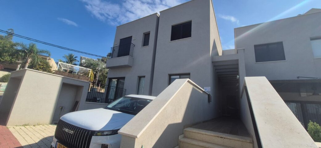 WhatsApp Image 2025-12-22 at 10.19.56